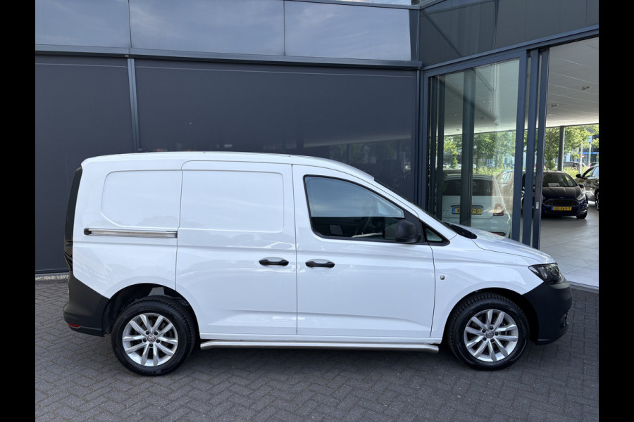 Volkswagen Caddy Cargo 2.0 TDI Airco - Apple carplay - Navigatie - Parkeersensor achter - Zijschuifdeur rechts - Tussenschot volledig - Cruise control - Mistlampen - Bluetooth - Stuur multifunctioneel - Elektrische ramen - Start/stop systeem