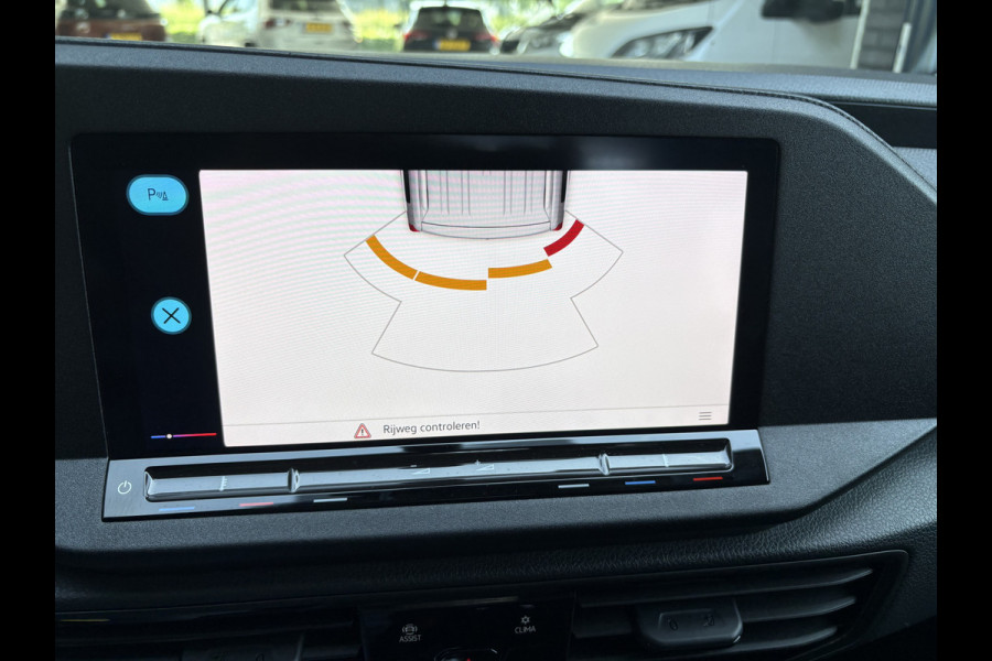 Volkswagen Caddy Cargo 2.0 TDI Airco - Apple carplay - Navigatie - Parkeersensor achter - Zijschuifdeur rechts - Tussenschot volledig - Cruise control - Mistlampen - Bluetooth - Stuur multifunctioneel - Elektrische ramen - Start/stop systeem