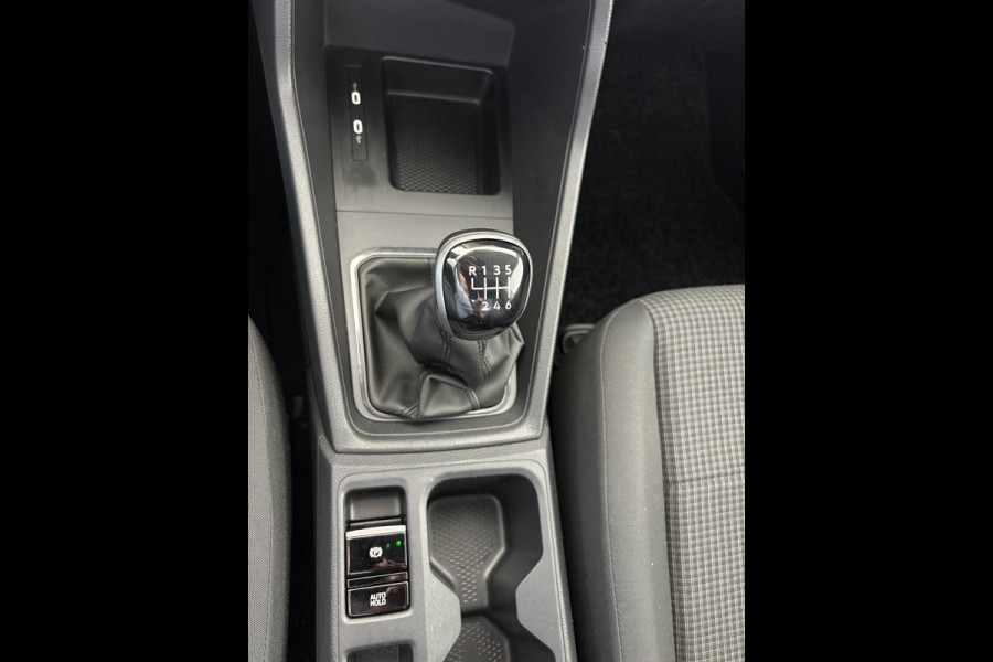 Volkswagen Caddy Cargo 2.0 TDI Airco - Apple carplay - Navigatie - Parkeersensor achter - Zijschuifdeur rechts - Tussenschot volledig - Cruise control - Mistlampen - Bluetooth - Stuur multifunctioneel - Elektrische ramen - Start/stop systeem
