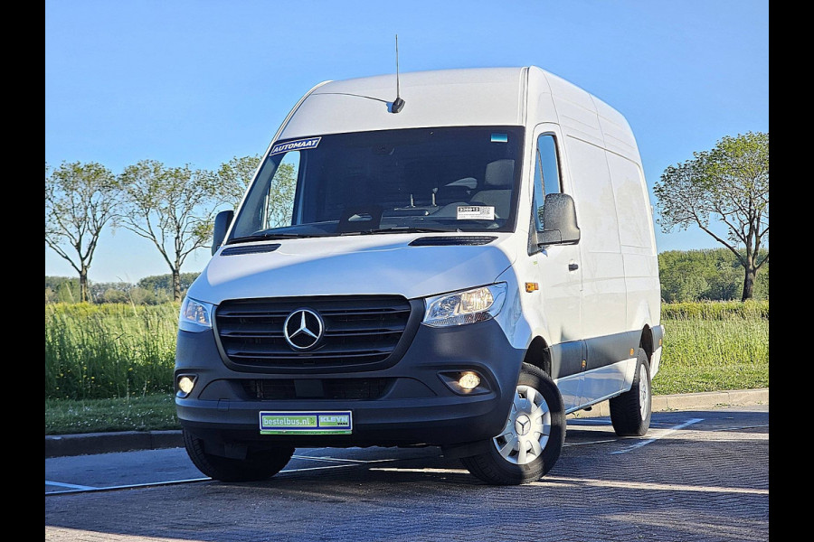 Mercedes-Benz Sprinter 317 L2H2 Pro Mbux10 Euro6 Airco Automaat Facelift Navi BPM-Vrij 170Pk Euro6 Camera! L2H2 Mbux RWD Euro6 Airco Automaat Facelift Navi BPM-Vrij 170Pk Euro6 Camera