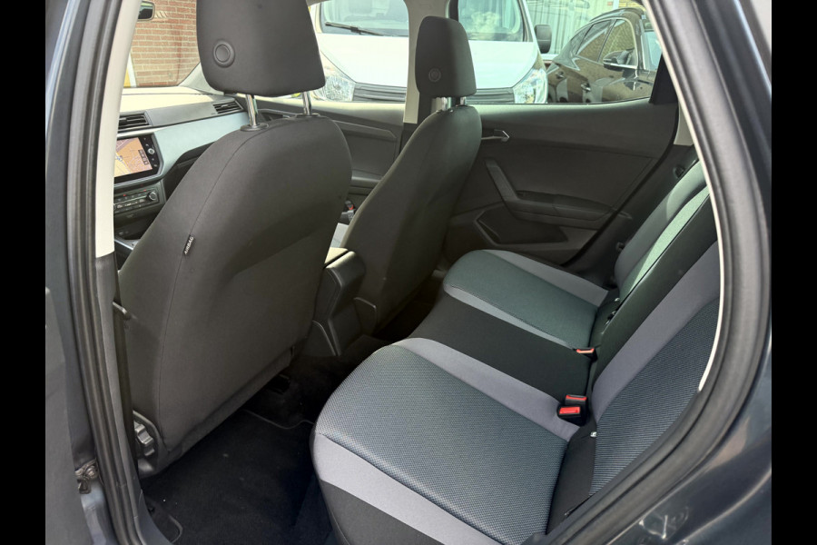 Seat Arona 1.0 TSI Style Business Intense Trekhaak, Camera