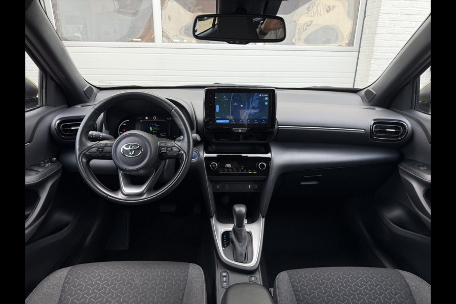 Toyota Yaris Cross 1.5 Hybrid Team D | ACC | CarPlay | Camera | Keyless | 17 inch