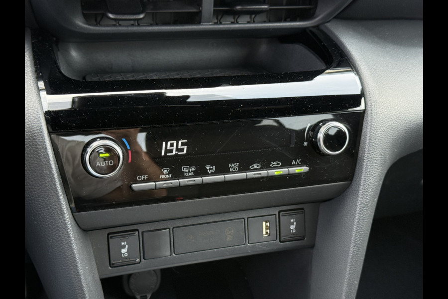 Toyota Yaris Cross 1.5 Hybrid Team D | ACC | CarPlay | Camera | Keyless | 17 inch