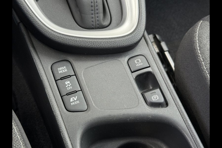 Toyota Yaris Cross 1.5 Hybrid Team D | ACC | CarPlay | Camera | Keyless | 17 inch