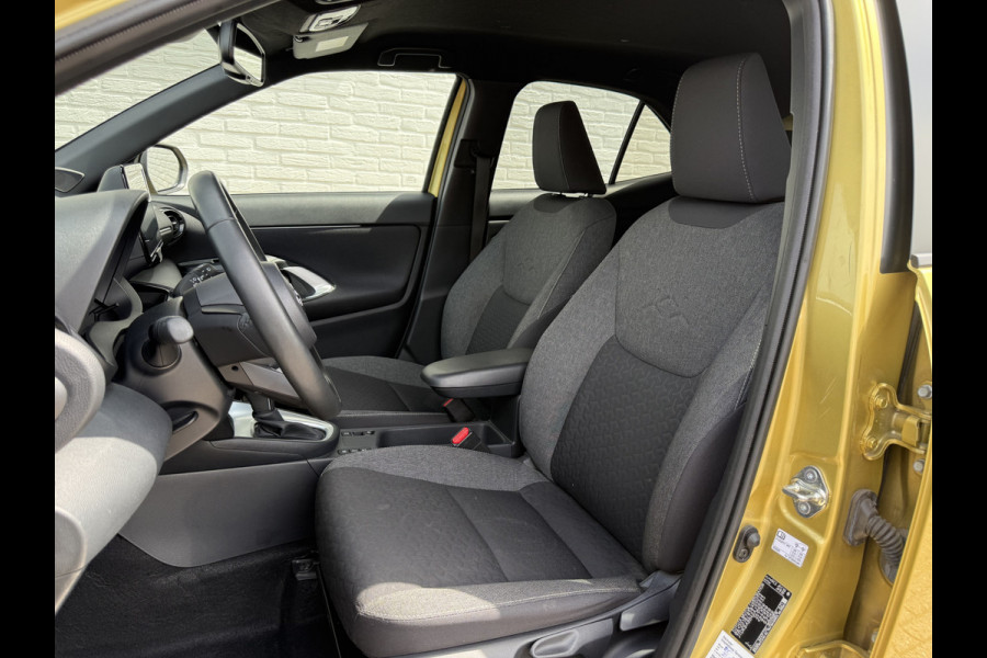 Toyota Yaris Cross 1.5 Hybrid Team D | ACC | CarPlay | Camera | Keyless | 17 inch