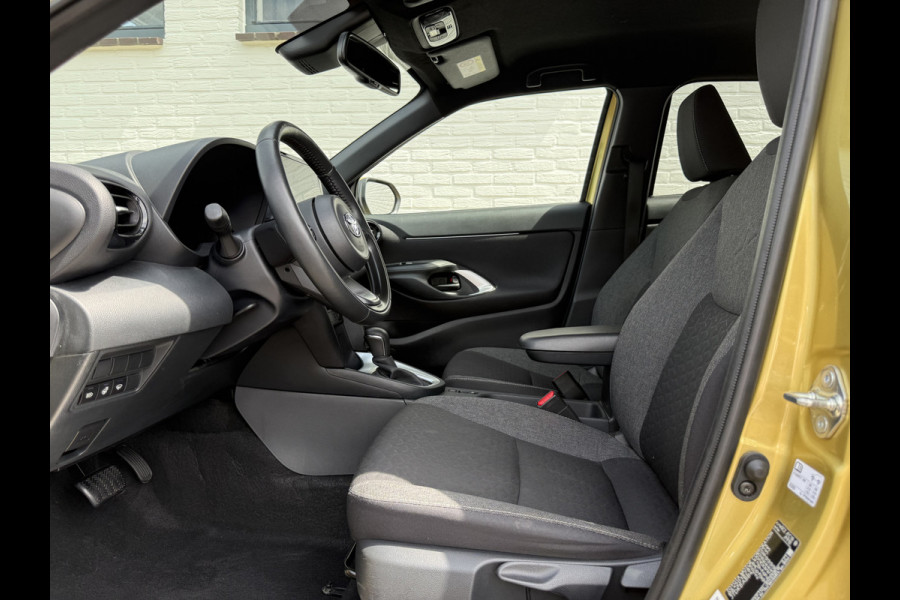 Toyota Yaris Cross 1.5 Hybrid Team D | ACC | CarPlay | Camera | Keyless | 17 inch