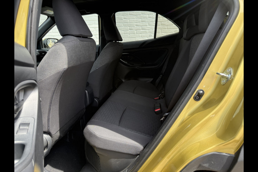Toyota Yaris Cross 1.5 Hybrid Team D | ACC | CarPlay | Camera | Keyless | 17 inch