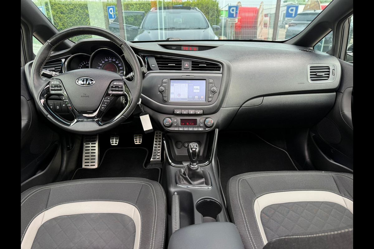 Kia cee'd Sportswagon 1.0 T-GDi GT-Line Edition - Pano/Schuifdak - Navi - Winterpakket - Org.NL