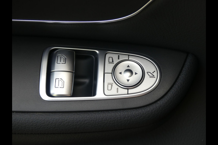 Mercedes-Benz V-Klasse 250d Lang Dubbel Cabine AMG LED/LEER/Trekhaak Elek deuren