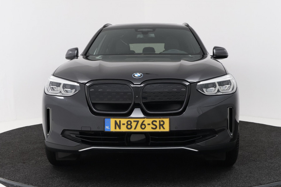 BMW iX3 High Executive 80 kWh M-pakket 98% SoH (1e eigenaar, NL-auto, Dealer OnderH, Panoramadak, Navi Pro, Leder, StoelV, Etc)