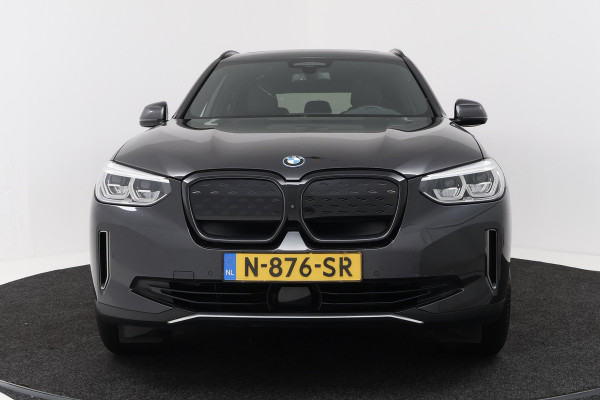 BMW iX3 High Executive 80 kWh M-pakket 98% SoH (1e eigenaar, NL-auto, Dealer OnderH, Panoramadak, Navi Pro, Leder, StoelV, Etc)