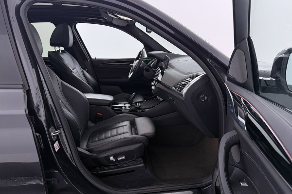BMW iX3 High Executive 80 kWh M-pakket 98% SoH (1e eigenaar, NL-auto, Dealer OnderH, Panoramadak, Navi Pro, Leder, StoelV, Etc)