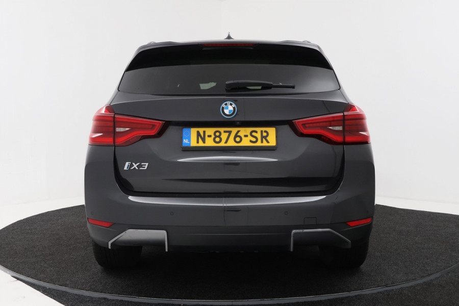 BMW iX3 High Executive 80 kWh M-pakket 98% SoH (1e eigenaar, NL-auto, Dealer OnderH, Panoramadak, Navi Pro, Leder, StoelV, Etc)