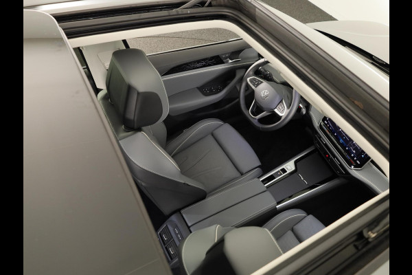 Volkswagen Passat Variant Elegance Business 1.5 eHybrid 150 kW / 204 pk Panoramaschuif/kanteldak, Lederen interieur, Stoelventilatie en massage
