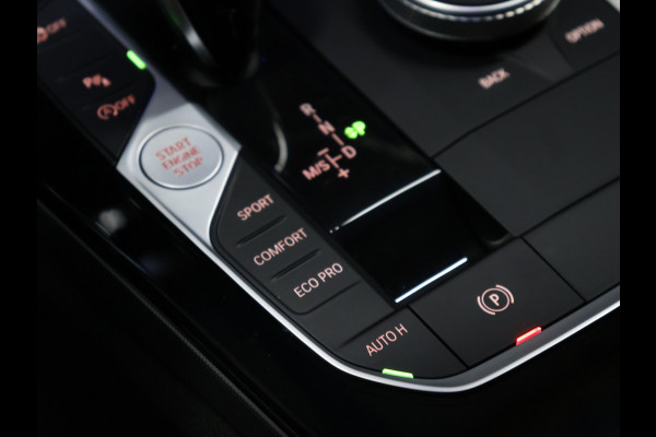 BMW 2 Serie Gran Coupé 218i M Sport [APPLE CARPLAY, ANDROID, CAMERA, CRUISE CONTROL, DIGITAL DASH, PDC V+A, VOL LEDER, NAVIGATIE, NIEUWSTAAT]