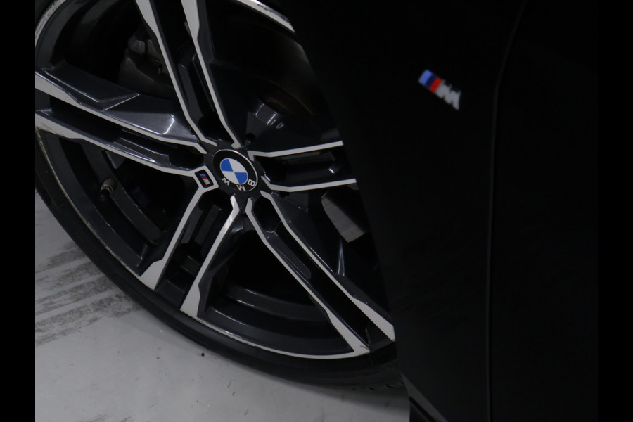 BMW 2 Serie Gran Coupé 218i M Sport [APPLE CARPLAY, ANDROID, CAMERA, CRUISE CONTROL, DIGITAL DASH, PDC V+A, VOL LEDER, NAVIGATIE, NIEUWSTAAT]