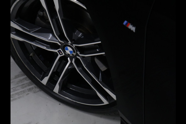 BMW 2 Serie Gran Coupé 218i M Sport [APPLE CARPLAY, ANDROID, CAMERA, CRUISE CONTROL, DIGITAL DASH, PDC V+A, VOL LEDER, NAVIGATIE, NIEUWSTAAT]