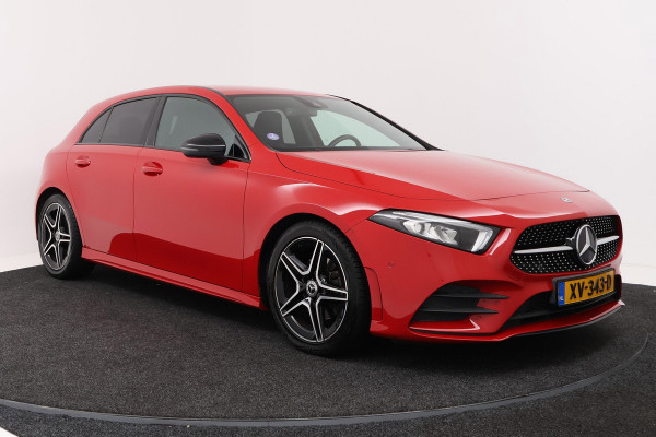 Mercedes-Benz A-Klasse 200 Business Solution AMG Night Pakket (NL-auto, Goed OndH, Camera, Navi, StoelV, PDC V+A, Etc)