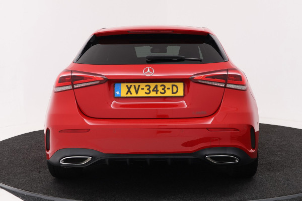 Mercedes-Benz A-Klasse 200 Business Solution AMG Night Pakket (NL-auto, Goed OndH, Camera, Navi, StoelV, PDC V+A, Etc)