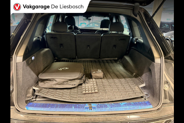 Audi Q7 55 TFSI phev e quattro Pro Line S-line / Leder dashboard / head-up / navigatie /