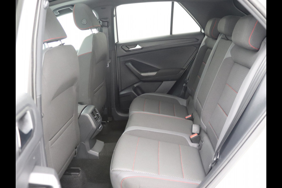 Volkswagen T-Roc 1.5 TSI Sport Pano, Trekhaak, Camera, Stoelverwarming