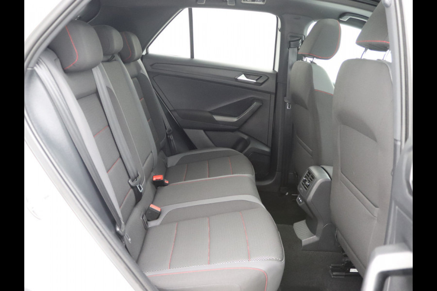 Volkswagen T-Roc 1.5 TSI Sport Pano, Trekhaak, Camera, Stoelverwarming