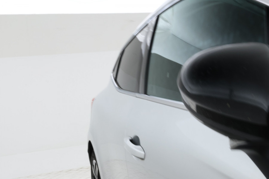 Renault Clio 1.0 TCe Intens 5 Deurs, Editon 1, Uniek! Navi