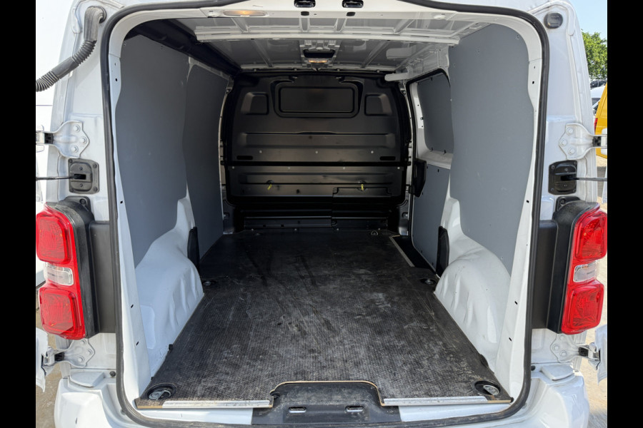 Fiat Scudo 144PK 2.0 Automaat L2H1 Climate Control Cruise Control Trekhaak Carplay Camera Navigatie Parkeersensoren