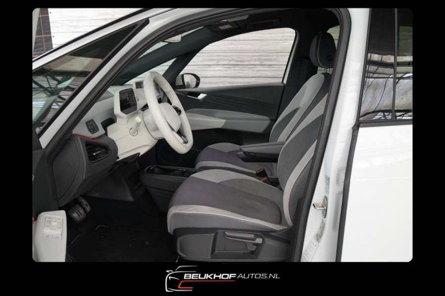 Volkswagen ID.3 First Plus 58 kWh Cam Adapt Cruise Soh 93.7%