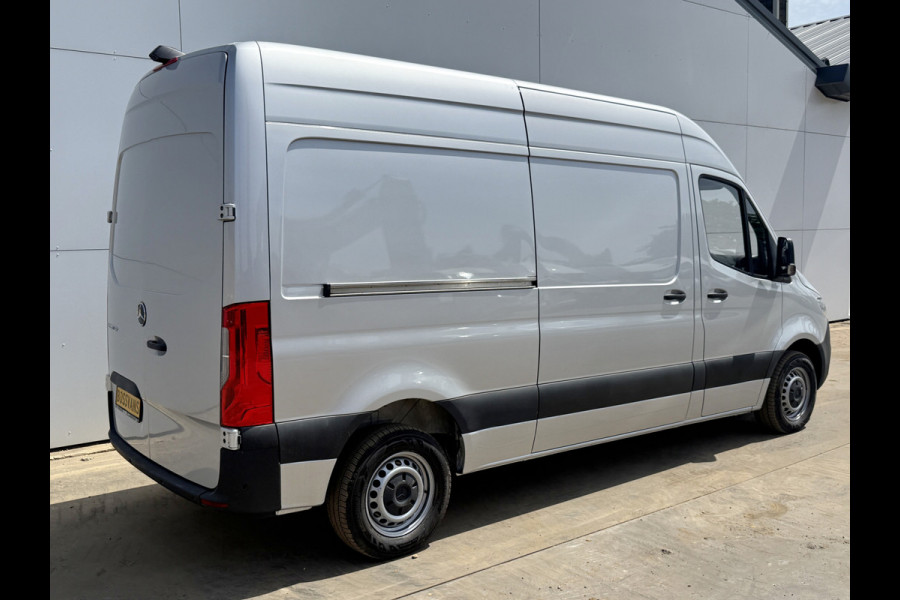 Mercedes-Benz Sprinter 215 1.9 CDI Automaat L2H2 Climate Control Camera Carplay Parkeersensoren v+a