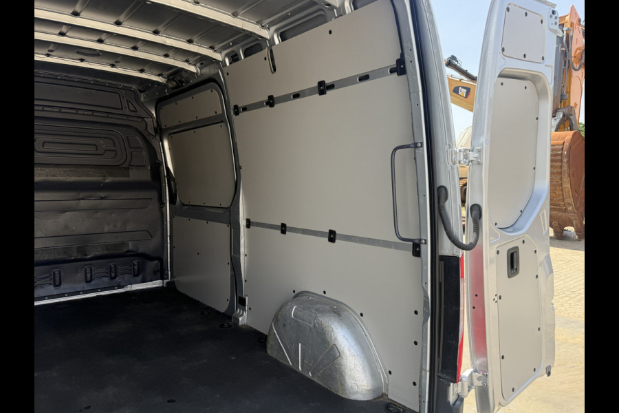 Mercedes-Benz Sprinter 215 1.9 CDI Automaat L2H2 Climate Control Camera Carplay Parkeersensoren v+a