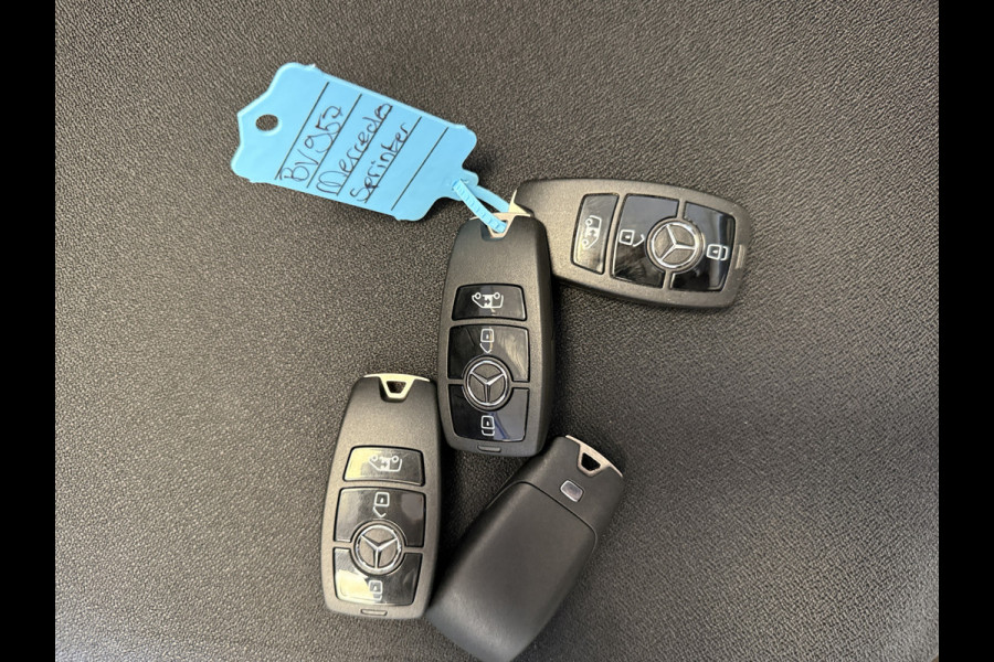 Mercedes-Benz Sprinter 215 1.9 CDI Automaat L2H2 Climate Control Camera Carplay Parkeersensoren v+a