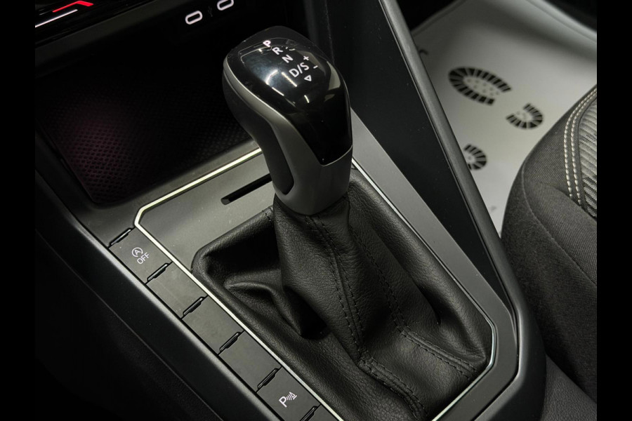 Volkswagen Taigo 1.0 TSI R-Line Pano CarPlay IQ Light