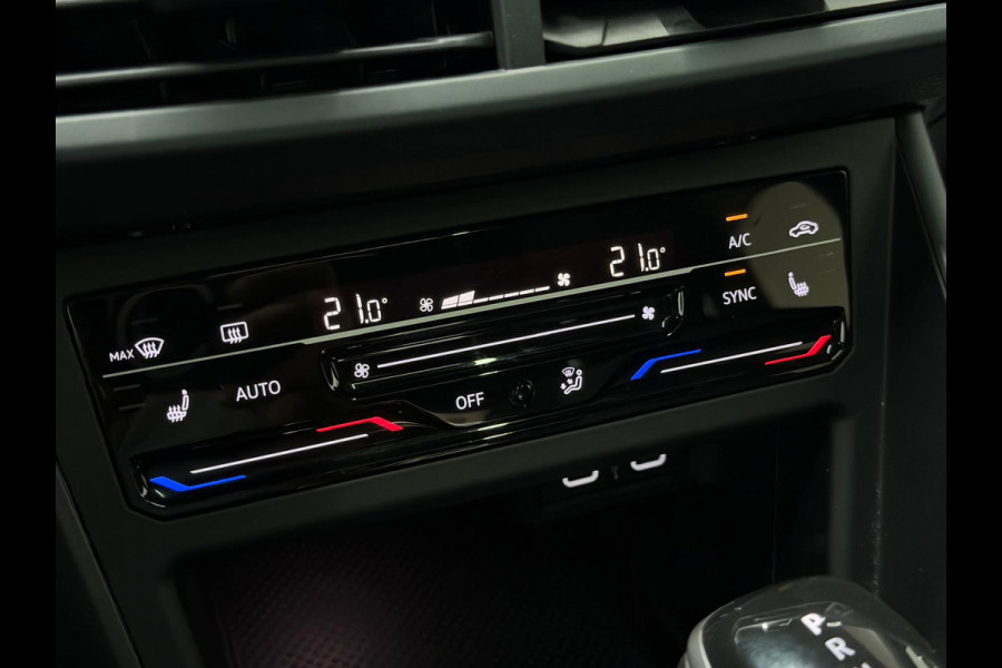 Volkswagen Taigo 1.0 TSI R-Line Pano CarPlay IQ Light