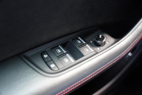 Audi RSQ8 4.0 TFSI Quattro / Sport Uitlaat / Panoramadak / B&O