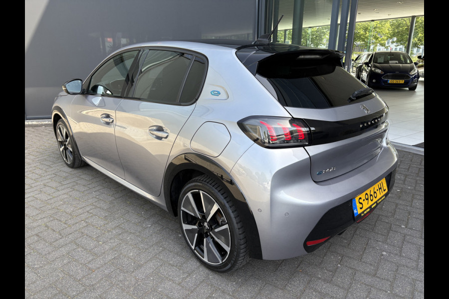 Peugeot e-208 EV GT Pack 50 kWh Achteruitrijcamera - Apple carplay - Airco - Parkeersensoren - Navigatie - Licht metalen velgen 17 inch - Bluetooth - Led verlichting - Dodehoek detectie - keyless start/ entry - Extra getint - Elektrische ramen - Radio - Stuur leder - Stuur multifunctioneel - Cruise control