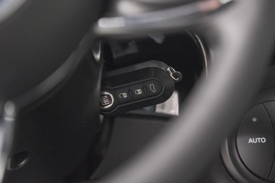 Fiat 500 1.0 Hybrid Dolcevita Apple Carplay | Parkeersensoren | Climate Control
