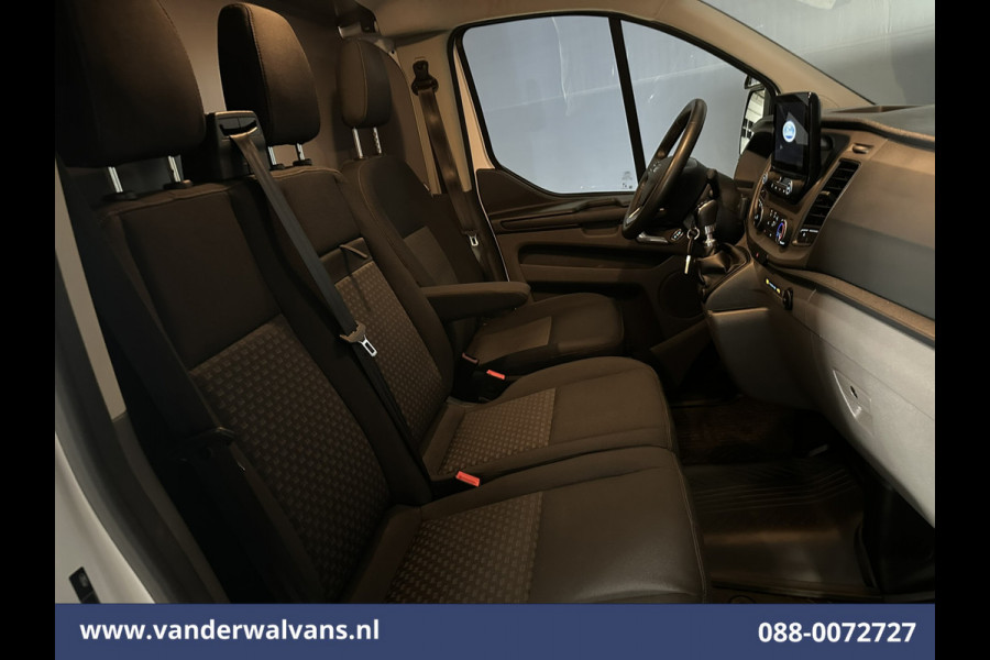 Ford Transit Custom 2.0 TDCI 130pk L2H1 Euro6 Airco | Camera | 2800kg Trekhaak | LED | Android Auto Cruisecontrol, Verwarmde voorruit, Stoelverwarming, Parkeersensoren, Bijrijdersbank