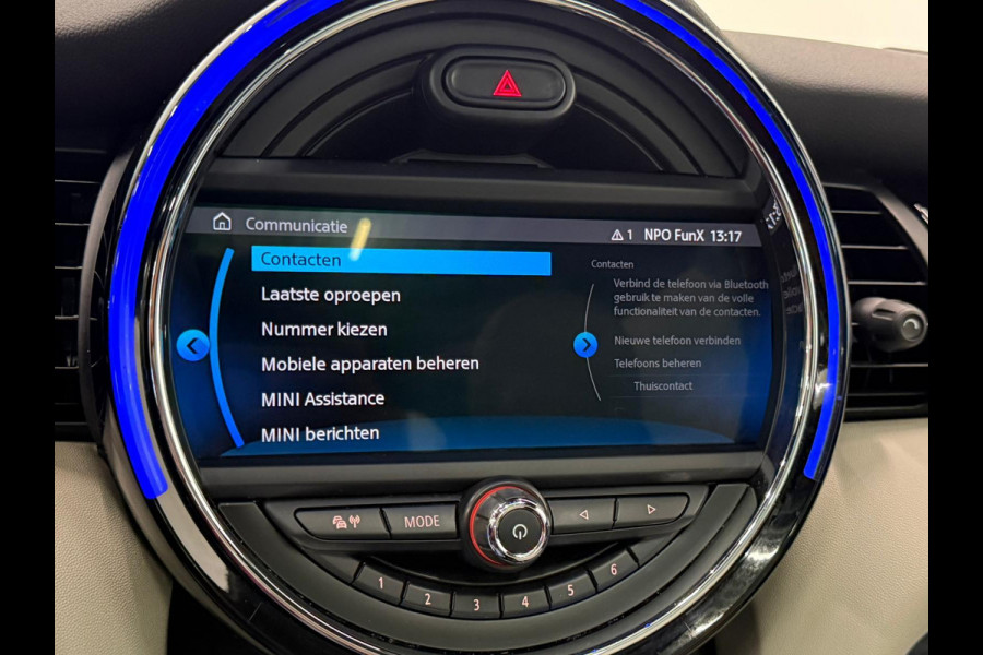 MINI 5-deurs 1.5 Cooper John Cooper Works Pakket Automaat Panoramadak Navigatie Camera Parkeersensoren Cruise Control Full Led Stoelverwarming Leder Climate Control Lichtmetalen velgen