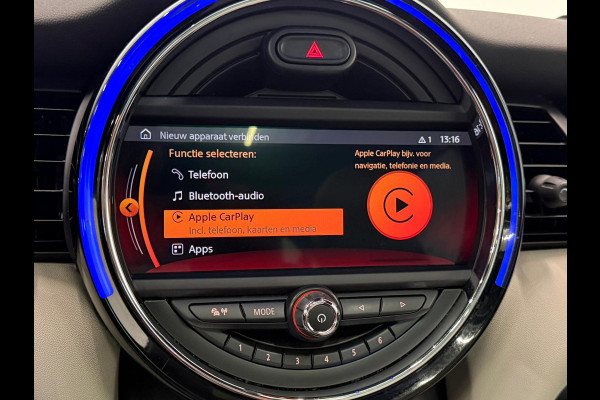 MINI 5-deurs 1.5 Cooper John Cooper Works Pakket Automaat Panoramadak Navigatie Camera Parkeersensoren Cruise Control Full Led Stoelverwarming Leder Climate Control Lichtmetalen velgen