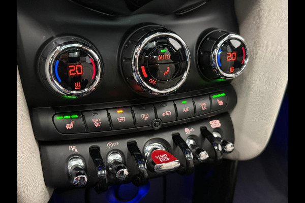 MINI 5-deurs 1.5 Cooper John Cooper Works Pakket Automaat Panoramadak Navigatie Camera Parkeersensoren Cruise Control Full Led Stoelverwarming Leder Climate Control Lichtmetalen velgen