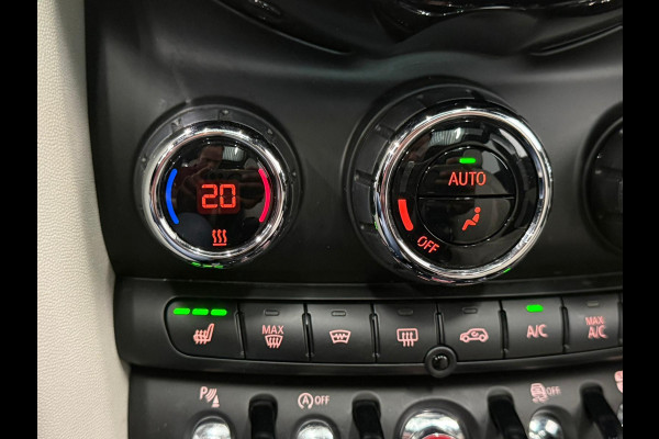 MINI 5-deurs 1.5 Cooper John Cooper Works Pakket Automaat Panoramadak Navigatie Camera Parkeersensoren Cruise Control Full Led Stoelverwarming Leder Climate Control Lichtmetalen velgen