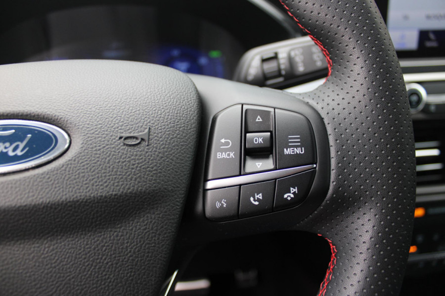 Ford Kuga 2.5 PHEV 225PK ST-LINE X | ELEKTRISCH WEGKLAPBARE TREKHAAK | NAVIGATIE | WINTER PACK: VOORRUIT/STUUR/STOEL VERWARMING | ACHTERBANK VERWARMING | DODEHOEKDETECTIE | CAMERA VOOR + ACHTER | KEYLESS ENTRY/START | RODE REMKLAUWEN | ADAPTIVE CRUISE CONTROL | DAB+ RADIO | APPLE CARPLAY/ANDROID AUTO | 19" LICHTMETALEN VELGEN | PARKEERSENSOREN VOOR + ACHTER | AUTOMATISCH INPARKEREN | ELEKTRISCH BEDIENBARE ACHTERKLEP |