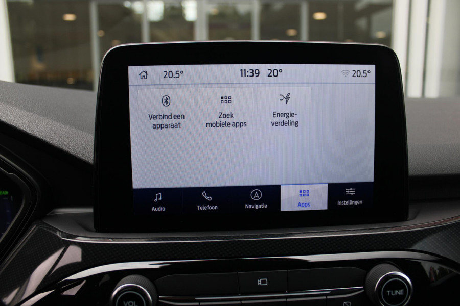 Ford Kuga 2.5 PHEV 225PK ST-LINE X | ELEKTRISCH WEGKLAPBARE TREKHAAK | NAVIGATIE | WINTER PACK: VOORRUIT/STUUR/STOEL VERWARMING | ACHTERBANK VERWARMING | DODEHOEKDETECTIE | CAMERA VOOR + ACHTER | KEYLESS ENTRY/START | RODE REMKLAUWEN | ADAPTIVE CRUISE CONTROL | DAB+ RADIO | APPLE CARPLAY/ANDROID AUTO | 19" LICHTMETALEN VELGEN | PARKEERSENSOREN VOOR + ACHTER | AUTOMATISCH INPARKEREN | ELEKTRISCH BEDIENBARE ACHTERKLEP |