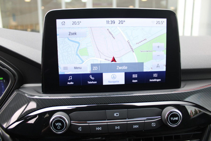 Ford Kuga 2.5 PHEV 225PK ST-LINE X | ELEKTRISCH WEGKLAPBARE TREKHAAK | NAVIGATIE | WINTER PACK: VOORRUIT/STUUR/STOEL VERWARMING | ACHTERBANK VERWARMING | DODEHOEKDETECTIE | CAMERA VOOR + ACHTER | KEYLESS ENTRY/START | RODE REMKLAUWEN | ADAPTIVE CRUISE CONTROL | DAB+ RADIO | APPLE CARPLAY/ANDROID AUTO | 19" LICHTMETALEN VELGEN | PARKEERSENSOREN VOOR + ACHTER | AUTOMATISCH INPARKEREN | ELEKTRISCH BEDIENBARE ACHTERKLEP |