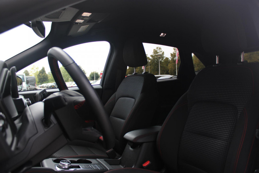 Ford Kuga 2.5 PHEV 225PK ST-LINE X | ELEKTRISCH WEGKLAPBARE TREKHAAK | NAVIGATIE | WINTER PACK: VOORRUIT/STUUR/STOEL VERWARMING | ACHTERBANK VERWARMING | DODEHOEKDETECTIE | CAMERA VOOR + ACHTER | KEYLESS ENTRY/START | RODE REMKLAUWEN | ADAPTIVE CRUISE CONTROL | DAB+ RADIO | APPLE CARPLAY/ANDROID AUTO | 19" LICHTMETALEN VELGEN | PARKEERSENSOREN VOOR + ACHTER | AUTOMATISCH INPARKEREN | ELEKTRISCH BEDIENBARE ACHTERKLEP |