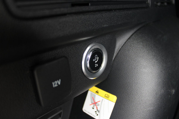 Ford Kuga 2.5 PHEV 225PK ST-LINE X | ELEKTRISCH WEGKLAPBARE TREKHAAK | NAVIGATIE | WINTER PACK: VOORRUIT/STUUR/STOEL VERWARMING | ACHTERBANK VERWARMING | DODEHOEKDETECTIE | CAMERA VOOR + ACHTER | KEYLESS ENTRY/START | RODE REMKLAUWEN | ADAPTIVE CRUISE CONTROL | DAB+ RADIO | APPLE CARPLAY/ANDROID AUTO | 19" LICHTMETALEN VELGEN | PARKEERSENSOREN VOOR + ACHTER | AUTOMATISCH INPARKEREN | ELEKTRISCH BEDIENBARE ACHTERKLEP |