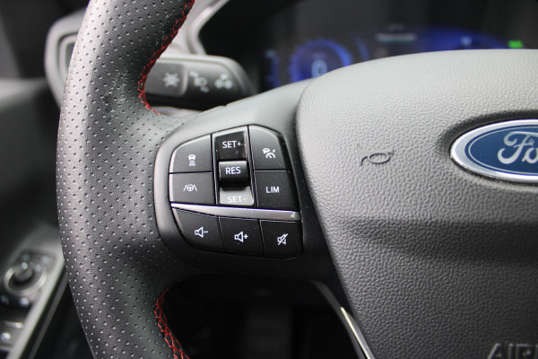Ford Kuga 2.5 PHEV 225PK ST-LINE X | ELEKTRISCH WEGKLAPBARE TREKHAAK | NAVIGATIE | WINTER PACK: VOORRUIT/STUUR/STOEL VERWARMING | ACHTERBANK VERWARMING | DODEHOEKDETECTIE | CAMERA VOOR + ACHTER | KEYLESS ENTRY/START | RODE REMKLAUWEN | ADAPTIVE CRUISE CONTROL | DAB+ RADIO | APPLE CARPLAY/ANDROID AUTO | 19" LICHTMETALEN VELGEN | PARKEERSENSOREN VOOR + ACHTER | AUTOMATISCH INPARKEREN | ELEKTRISCH BEDIENBARE ACHTERKLEP |