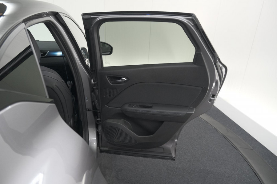 Renault Captur 1.8 E-Tech Full Hybrid 160 Esprit Alpine | 360 Camera | Dodehoekdetectie | Adaptieve Cruise Control