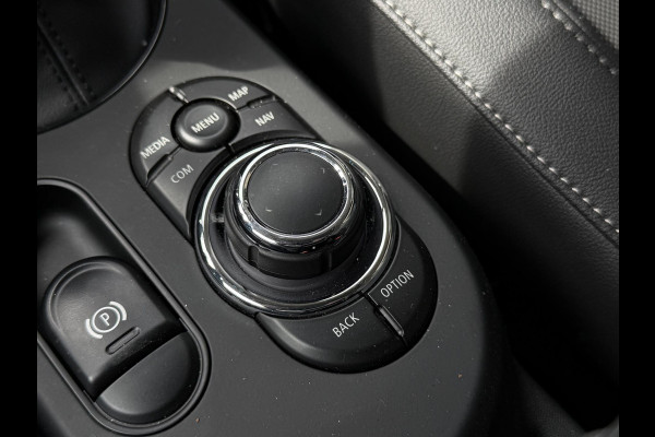 MINI Electric MINI Electric 33 kWh | PANORAMA | HARMAN KARDON | LEDEREN SPORTSTOELEN | CAMERA | KEYLESS |